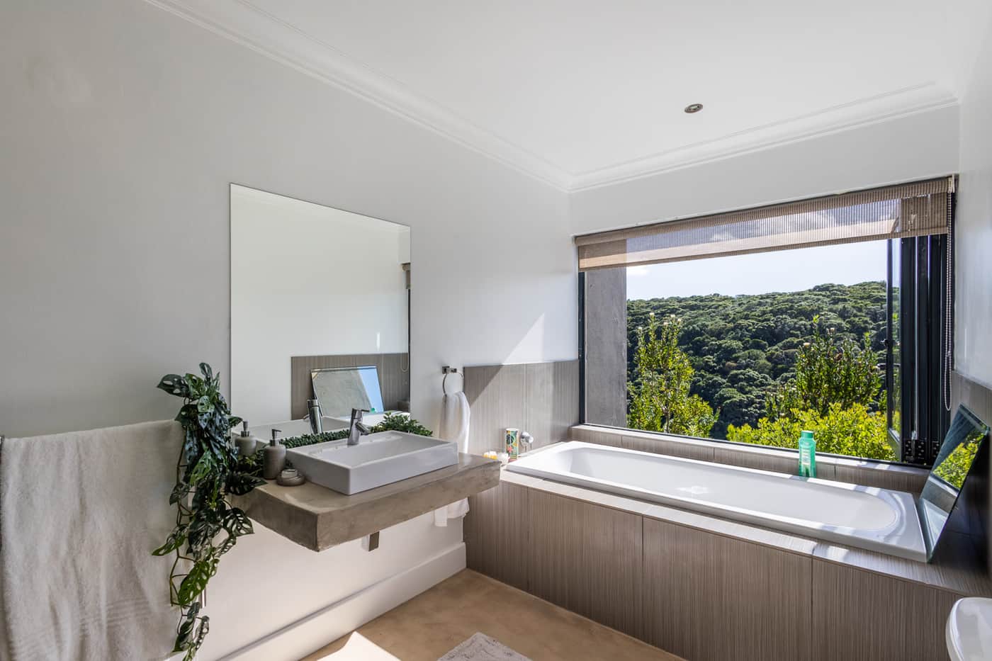 Cliffside Suites by Luna Blue - Plettenberg Bay