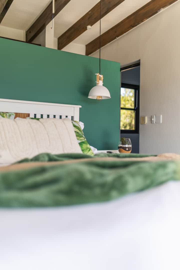Cliffside Suites by Luna Blue - Plettenberg Bay
