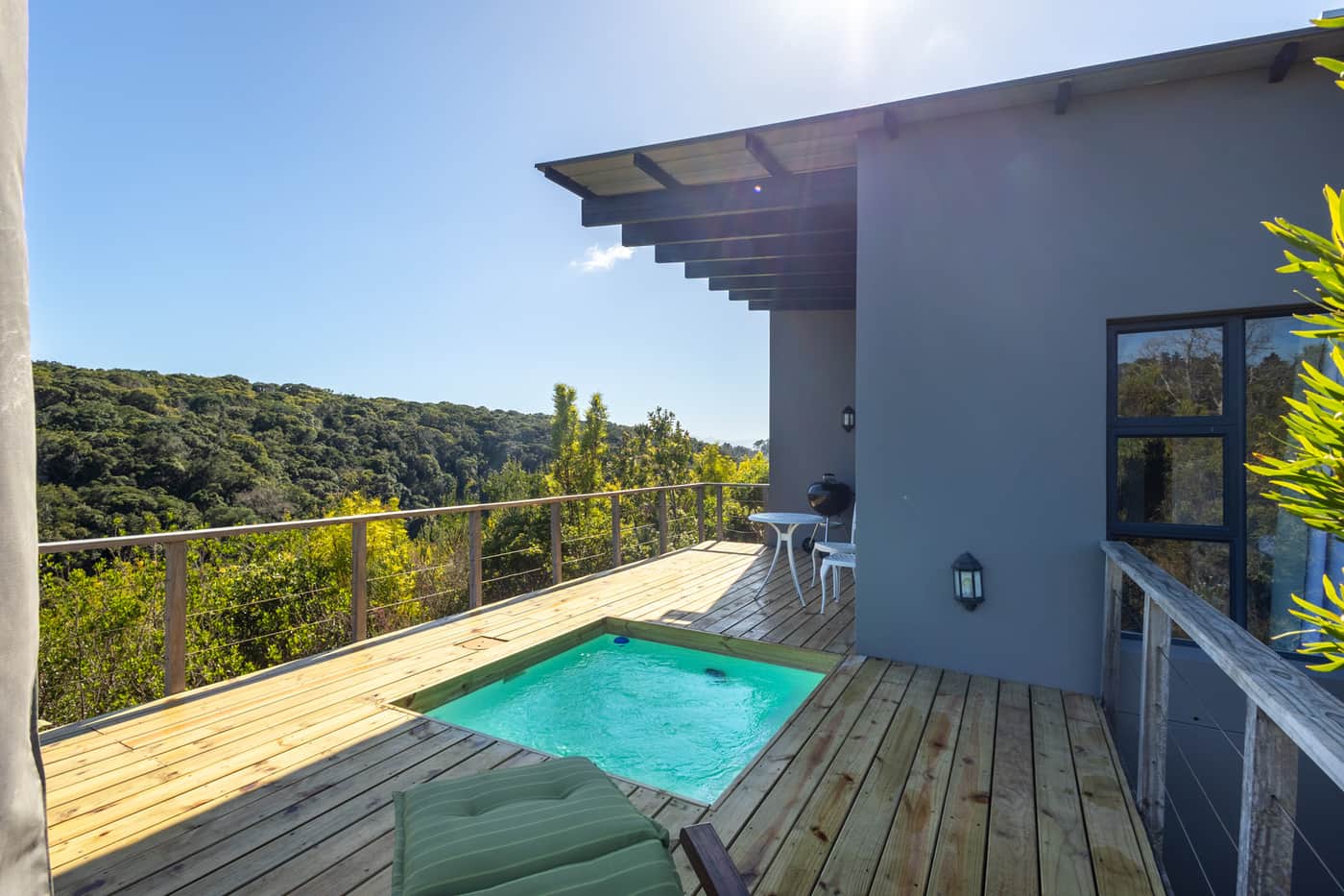Cliffside Suites by Luna Blue - Plettenberg Bay