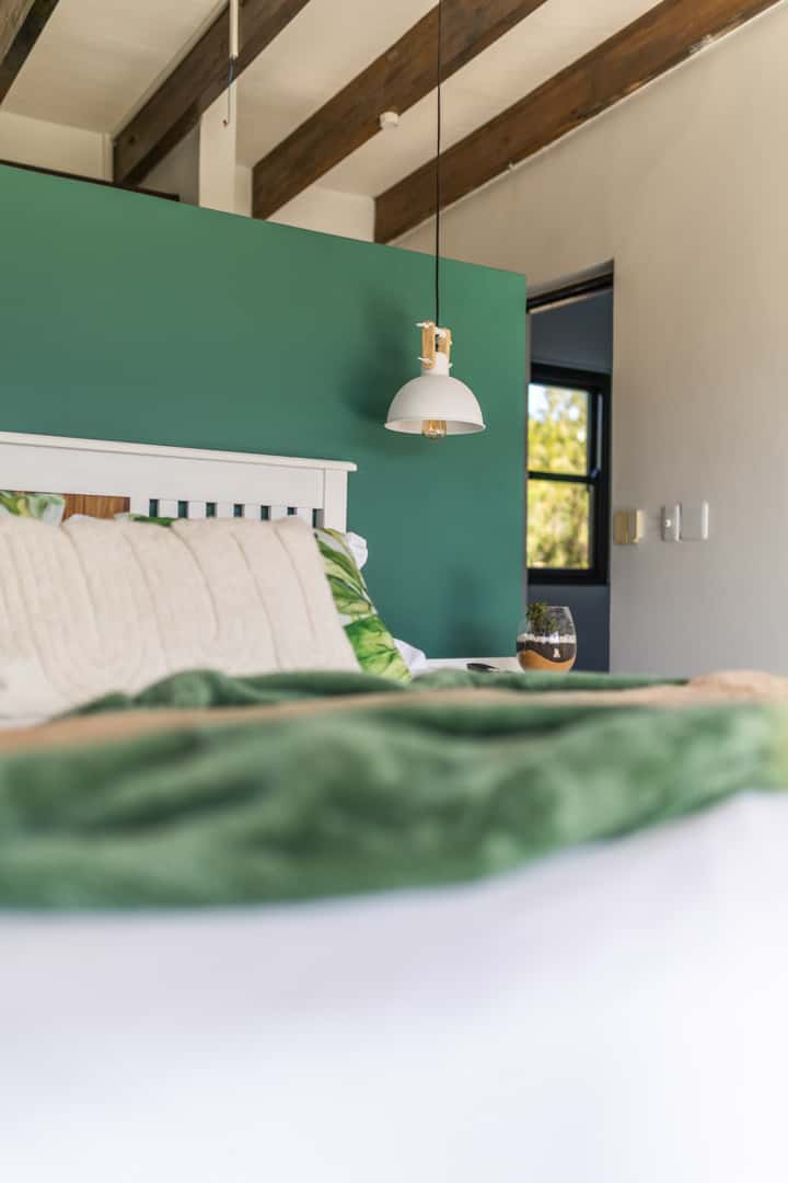 Cliffside Suites by Luna Blue - Plettenberg Bay